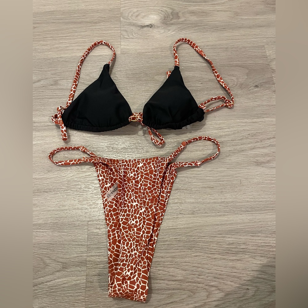 Zaful - Cute Sexy High Waisted Animal Print & Black Bikini. Size 6